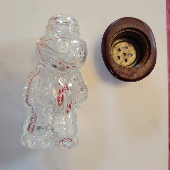 Moon Mullins Vintage Salt-Pepper Shaker ~ Bowler Hat - Bakelite? ~ With Flaw* - Picture 8 of 16